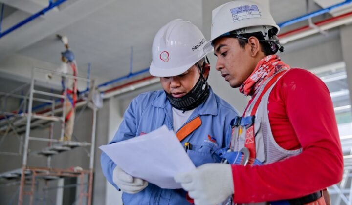 Best UAE Free Zones for Architects, Engineers and Technical Professionals in 2026